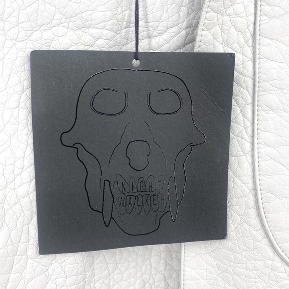 💕SALE💕 NWT Nasty Gal Leather Nightwalker Origami Layered Shorts - Picture 9 of 13